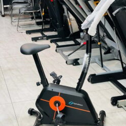 Alternative view of HYDRO HF670 UPRIGHT BIKE